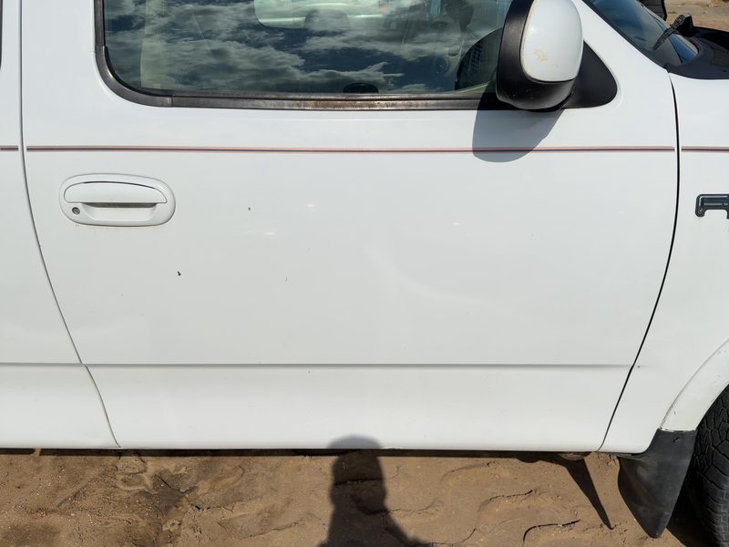 1998-2004 Ford Pickup F150 Series Front Door RH