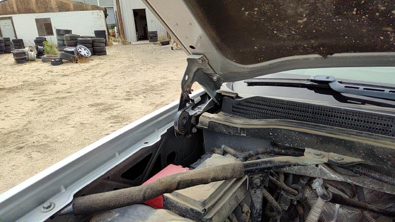 2014-2019 Chevrolet 1500 Silverado Pickup Hood Hinge RH