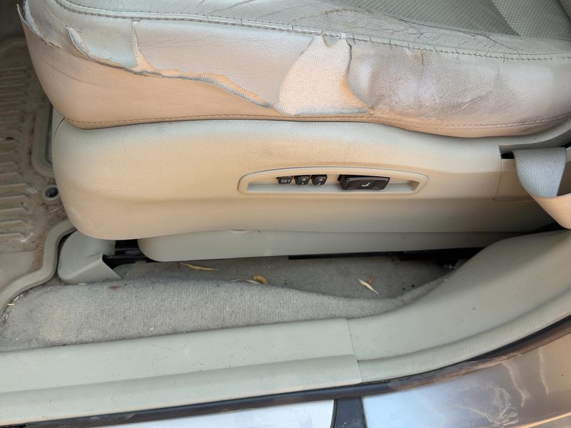 2003 Infiniti FX Series Seat Track LH
