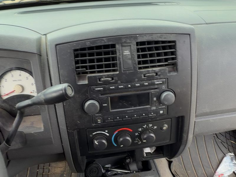 2005-2007 Dodge Dakota (mid-size) Dash Panel
