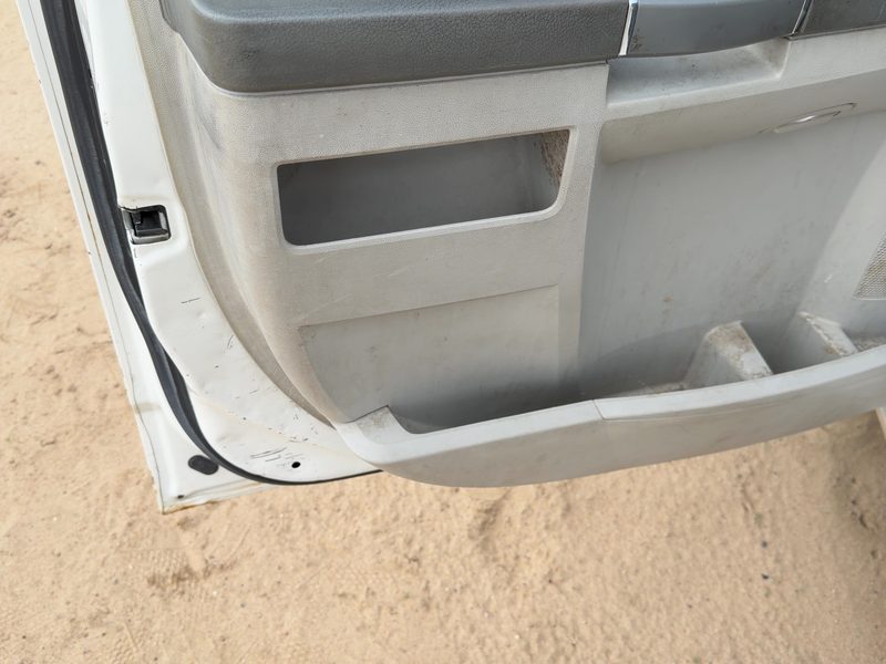 2010 Chrysler Town & Country Front Door Trim Panel LH