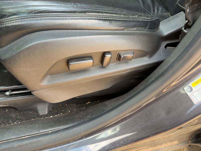 2014 Chevrolet Equinox Seat Track LH