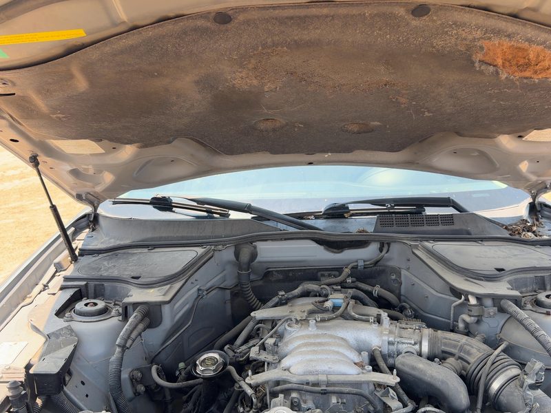 2003-2008 Infiniti FX Series Hood Hinge RH