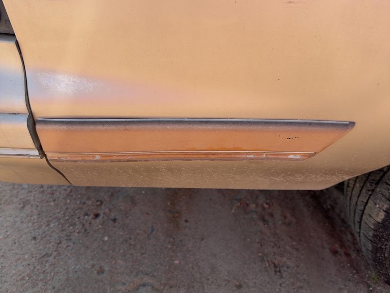 1993 Buick Century Quarter Panel Moulding RH