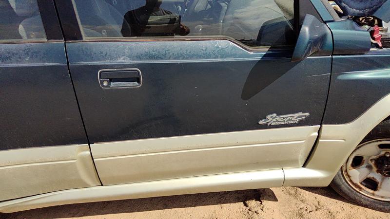 1996-1998 Suzuki Sidekick Front Door RH