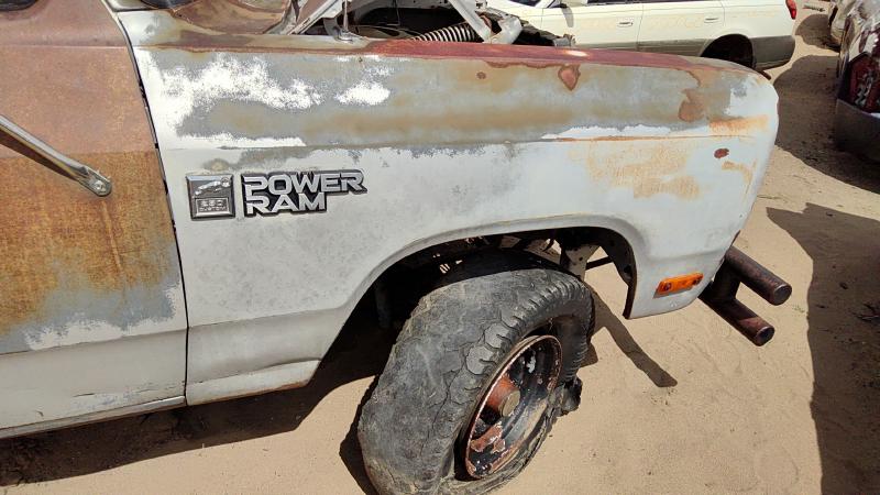 1981-1993 Dodge Pickup 250 Series Fender RH