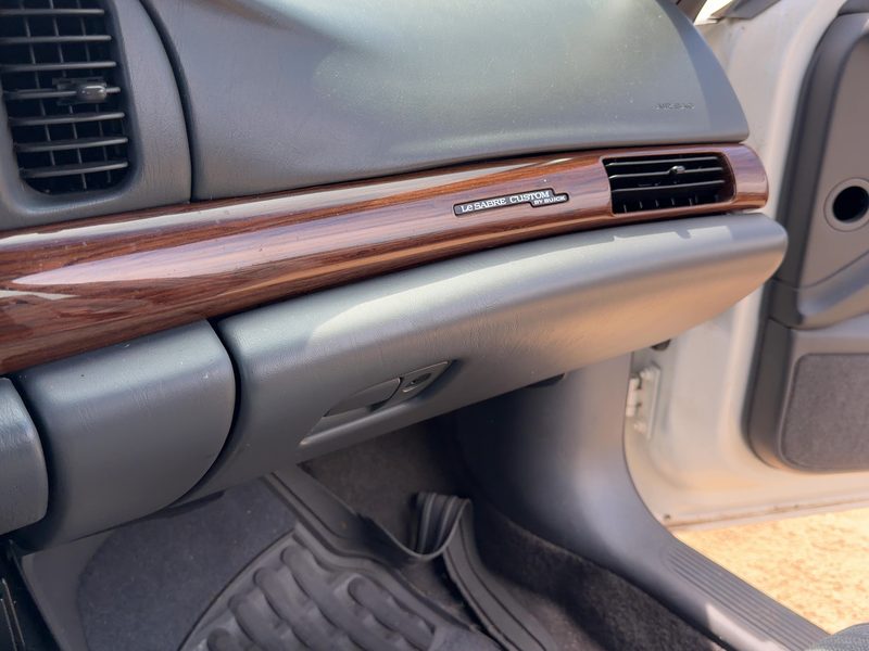 2001-2005 Buick Lesabre (80 & Up) Dash Panel