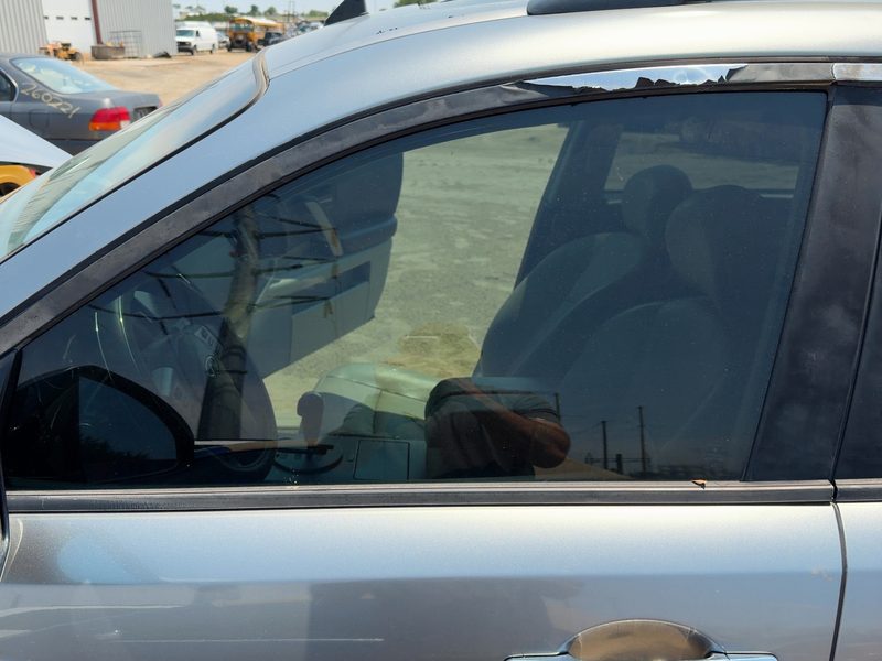2003-2008 Infiniti FX Series Front Door Glass/Window LH