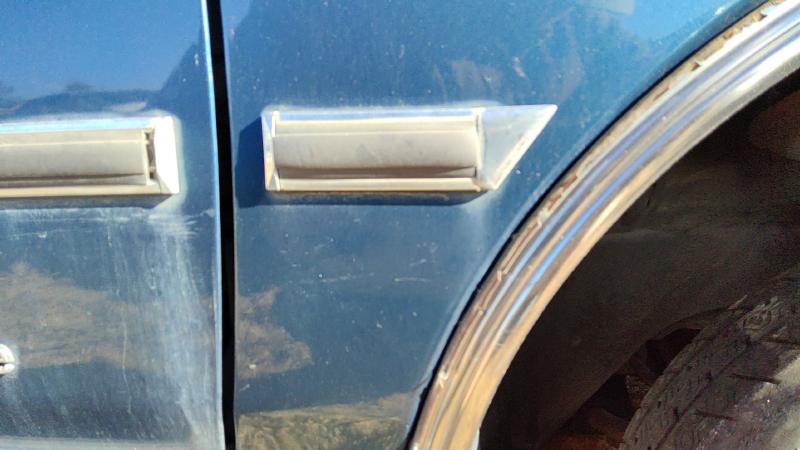 1989 Cutlass (also See Calais 85-88) Fender Moulding RH