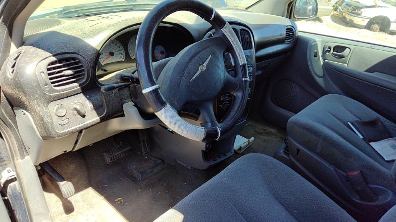 2004-2007 Chrysler Town & Country Front Door RH
