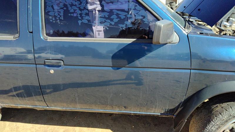 1986-1995 Nissan Pathfinder Front Door RH