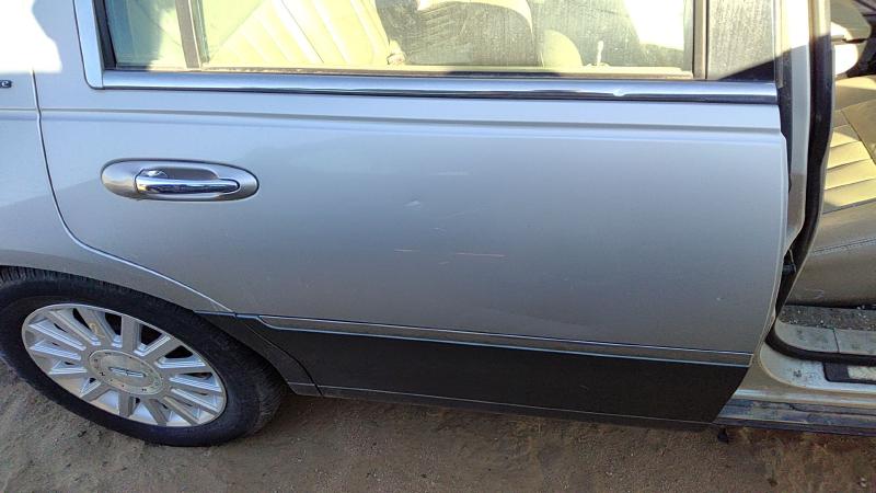 1998-2011 Linc & Town (also See Cont 82 Up) Rear Door RH