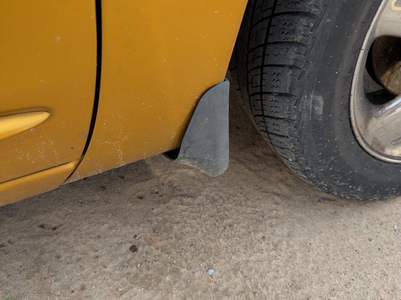 2002 Pt Cruiser Fender Moulding RH