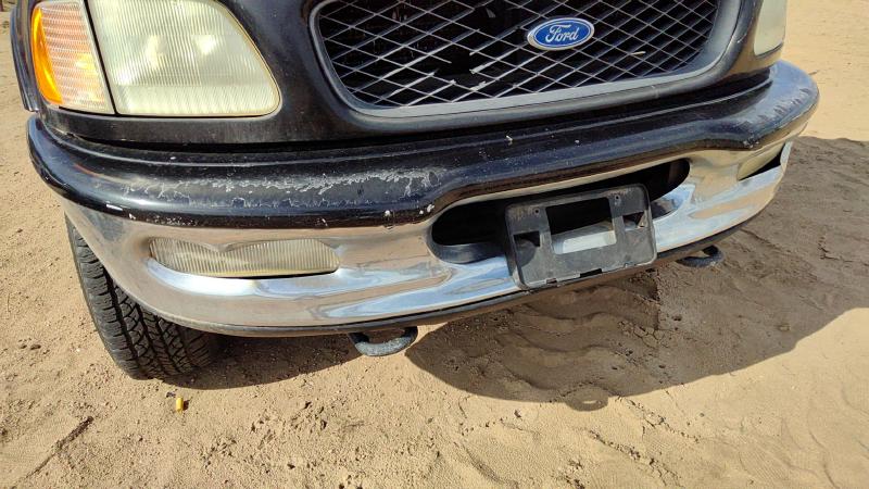1997-1998 Ford Pickup F150 Series Front Bumper Assy.