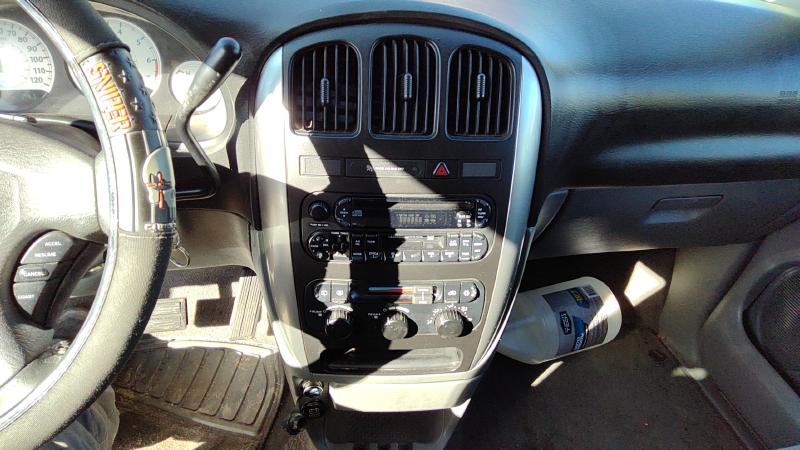 2005-2007 Chrysler Town & Country Dash Panel