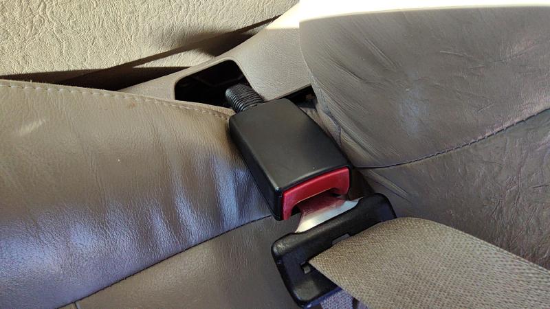 2005-2007 Ford Escape Front Seat Belt