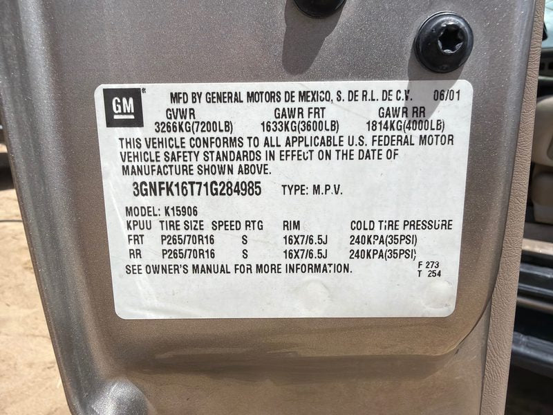 2001 Chevy/gmc Suburban 1500 Series Vehicle Unit Complt.
