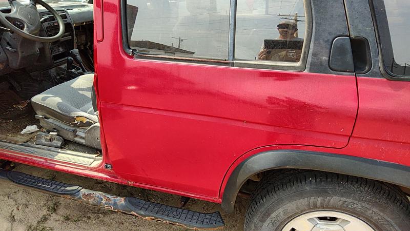 1990-1995 Nissan Pathfinder Rear Door LH