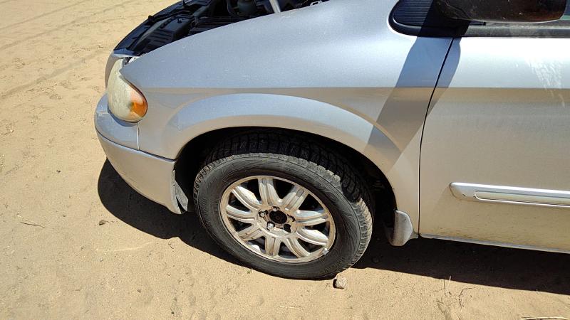 2001-2007 Chrysler Town & Country Fender LH