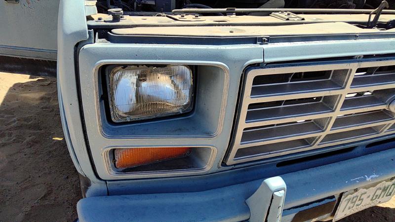 1980-1986 Ford Pickup F150 Series Headlight Door RH