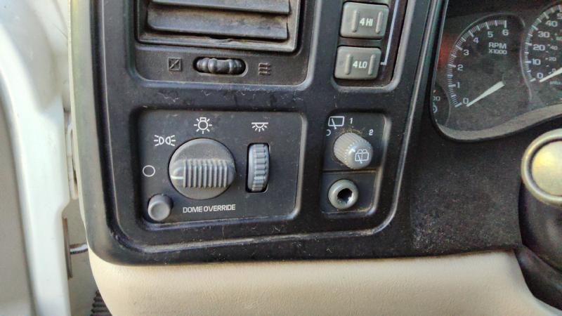 1999-2002 Chevy/gmc Suburban 1500 Series Headlight Switch (Dash Mtd)