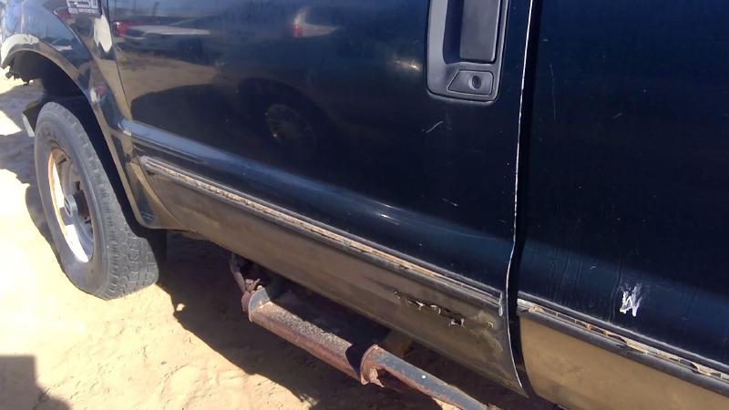1999-2007 Ford F250 Super Duty Pickup Front Door LH