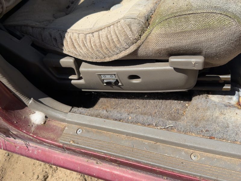 1987 Nissan Maxima Seat Track RH
