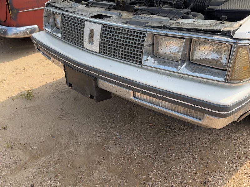 1985-1990 Oldsmobile Ninety-eight (80 & Up) Front Bumper Assy.