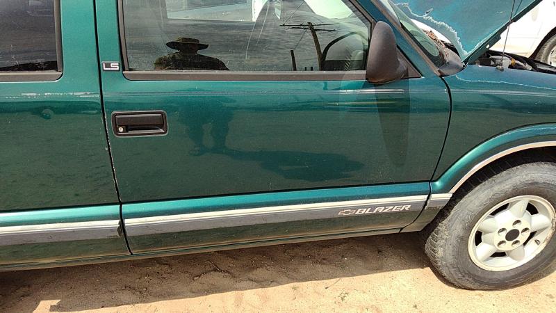1994-1997 Blazer S10/jimmy S15 Front Door RH