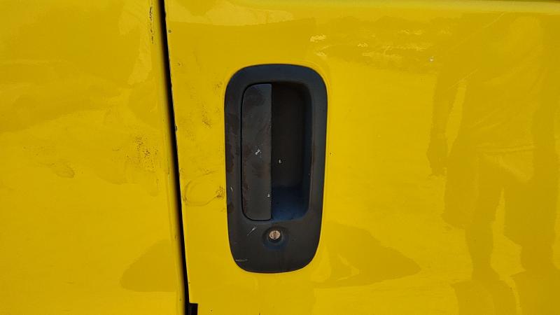 1996-2009 Chevrolet Van Express 3500 Series Outside Door Handle RH