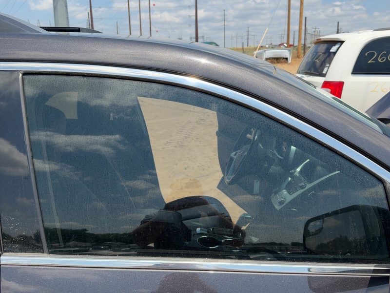 2010-2017 Chevrolet Equinox Front Door Glass/Window RH