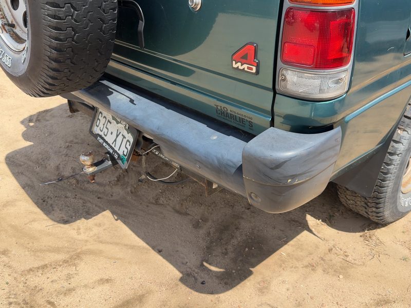1993-1997 Isuzu Rodeo Rear Bumper Assembly