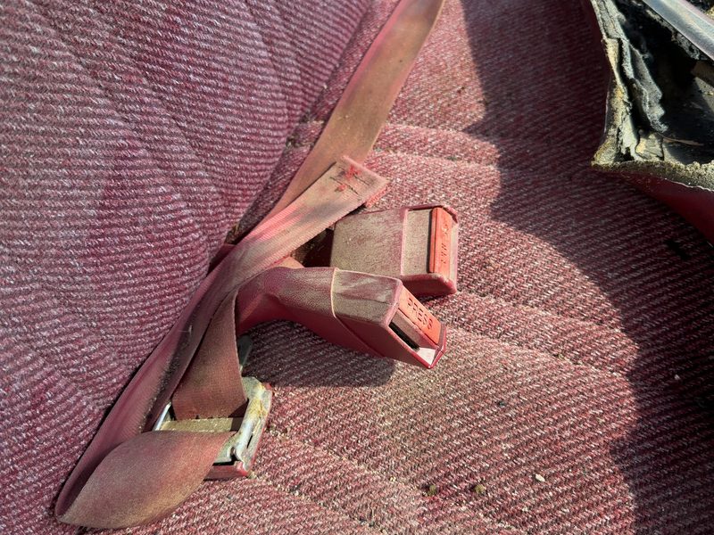 1991 Dodge Dakota (mid-size) Front Seat Belt RH