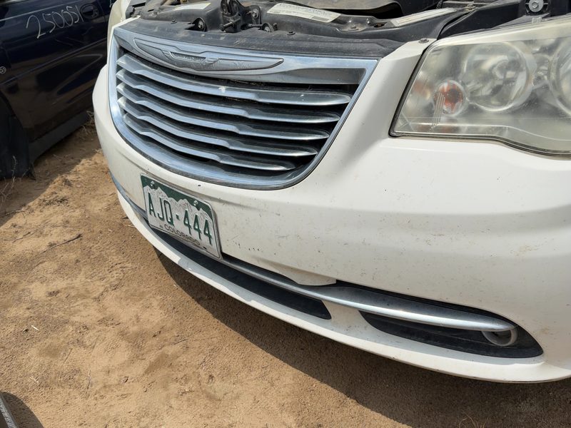 2011-2016 Chrysler Town & Country Front Bumper Assy.
