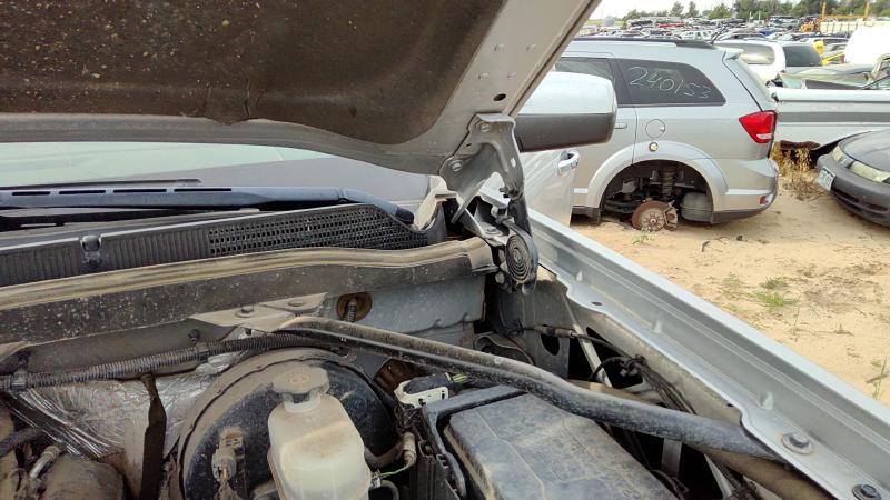 2014-2019 Chevrolet 1500 Silverado Pickup Hood Hinge RH