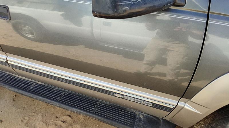 1988-2002 Chevy/gmc Suburban 1500 Series Front Door RH