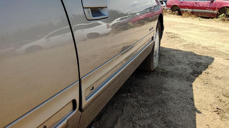1997-1999 Cadillac Deville (80 & Up) Front Door RH