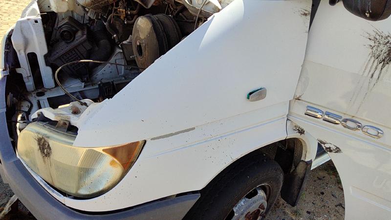 2002-2006 Dodge Van (sprinter 3500) Fender LH