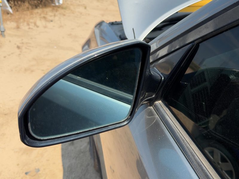 2003-2005 Infiniti FX Series Door Mirror LH