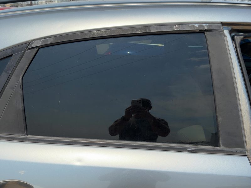 2003-2008 Infiniti FX Series Rear Door Glass/Window RH