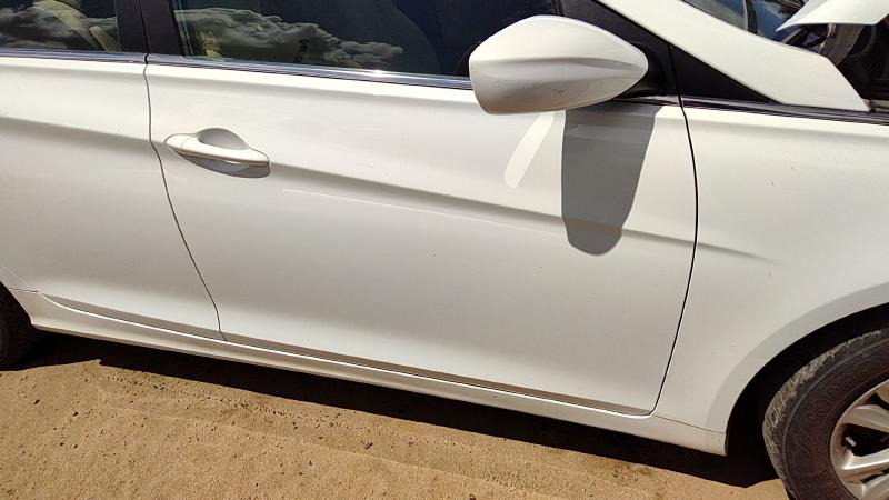 2011-2014 Hyundai Sonata Front Door RH