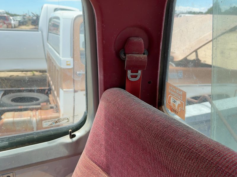 1989 Ford Pickup F150 Series Front Seat Belt RH