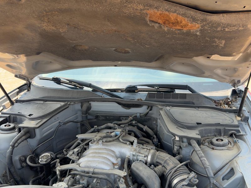 2003-2008 Infiniti FX Series Hood Hinge RH