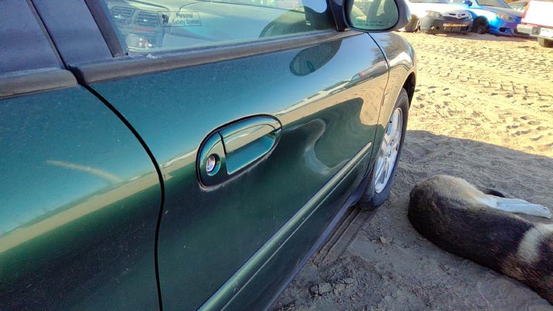 2000-2007 Ford Taurus(see Also Taurus X) Front Door RH