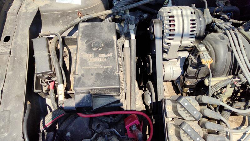 1999 Buick Park Avenue (80&up) Engine Fuse Box