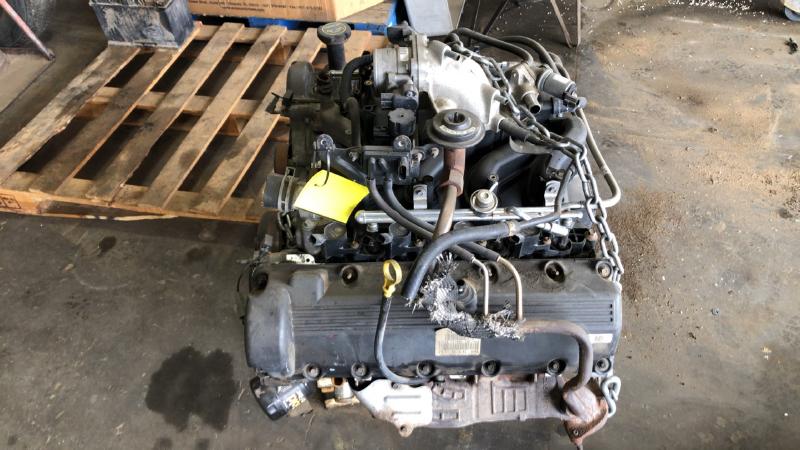 2002-2004 Ford Expedition Engine Assembly/Motor