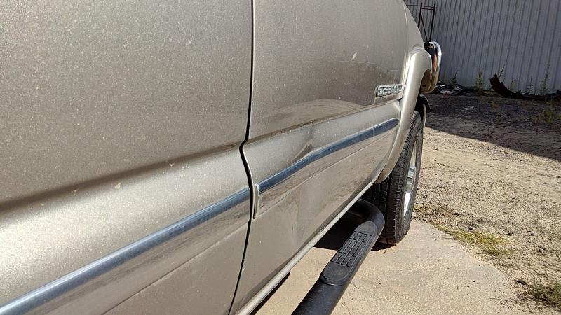 1999-2007 GMC Sierra 2500 Pickup Front Door RH