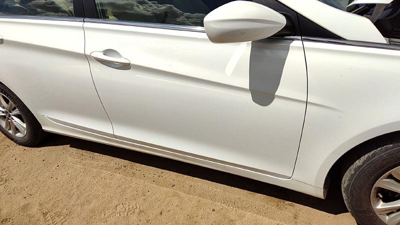 2011-2014 Hyundai Sonata Front Door RH