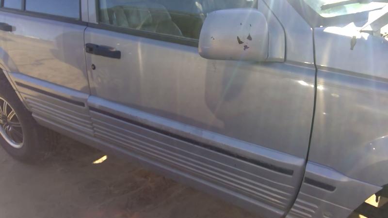 1993-1998 Jeep Grand Cherokee Front Door RH