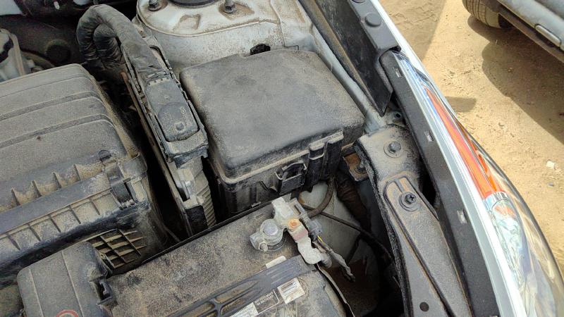 2011-2014 Hyundai Sonata Engine Fuse Box